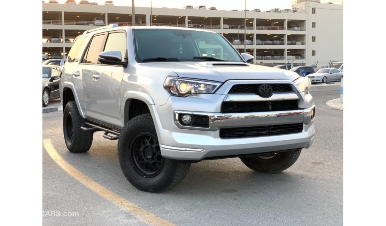 تويوتا 4Runner SR5 PREMIUM 4WD V6 HOT LOT - US SPECIFICATION