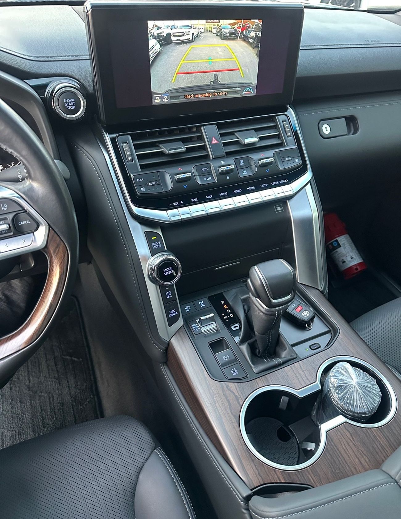 تويوتا لاند كروزر 