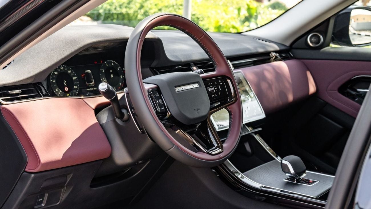 لاند روفر رانج روفر إيفوك 2025 | RANGE ROVER EVOQUE 249PS PREMIUM HONOR [ EXPORT ONLY ]