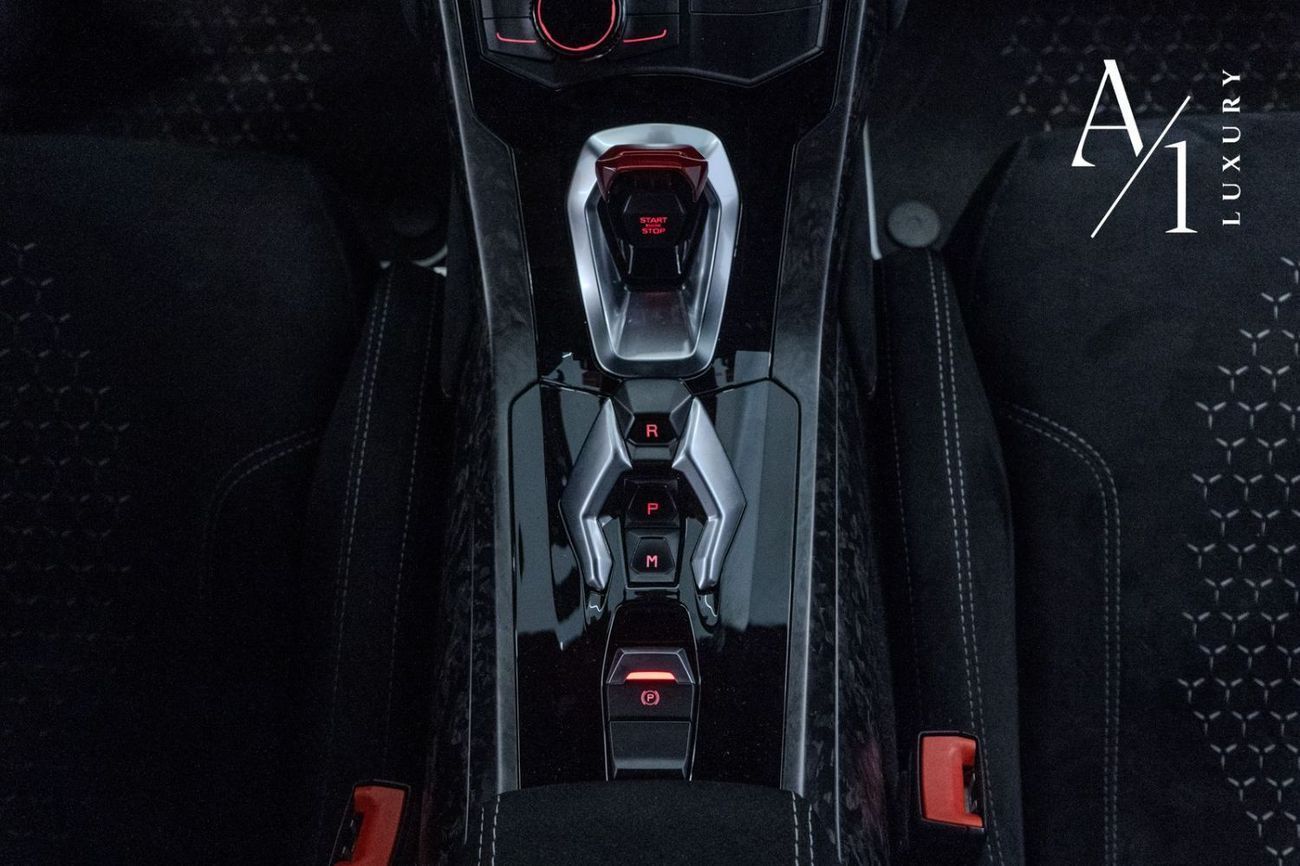 Lamborghini Huracan Performante 5.2L V10 (460 HP) 2018 Lamborghini Huracan, Warranty, Full Lamborghini Service History,