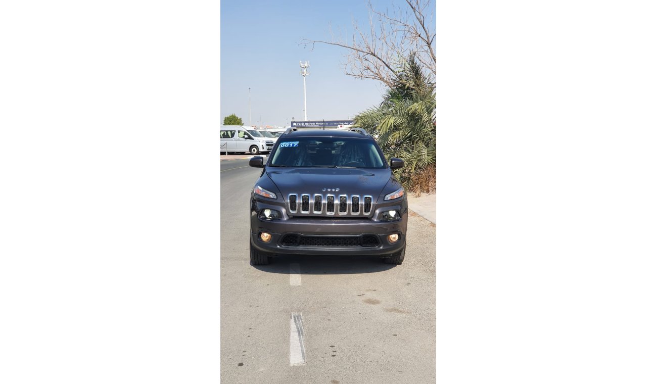 Jeep Cherokee LATITUDE PLUS 2018 GRAY