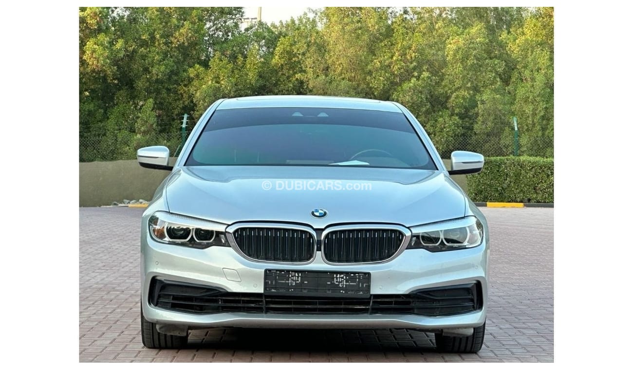 BMW 530i BMW 530e Hybird 2019 US Good Condition // Full Option