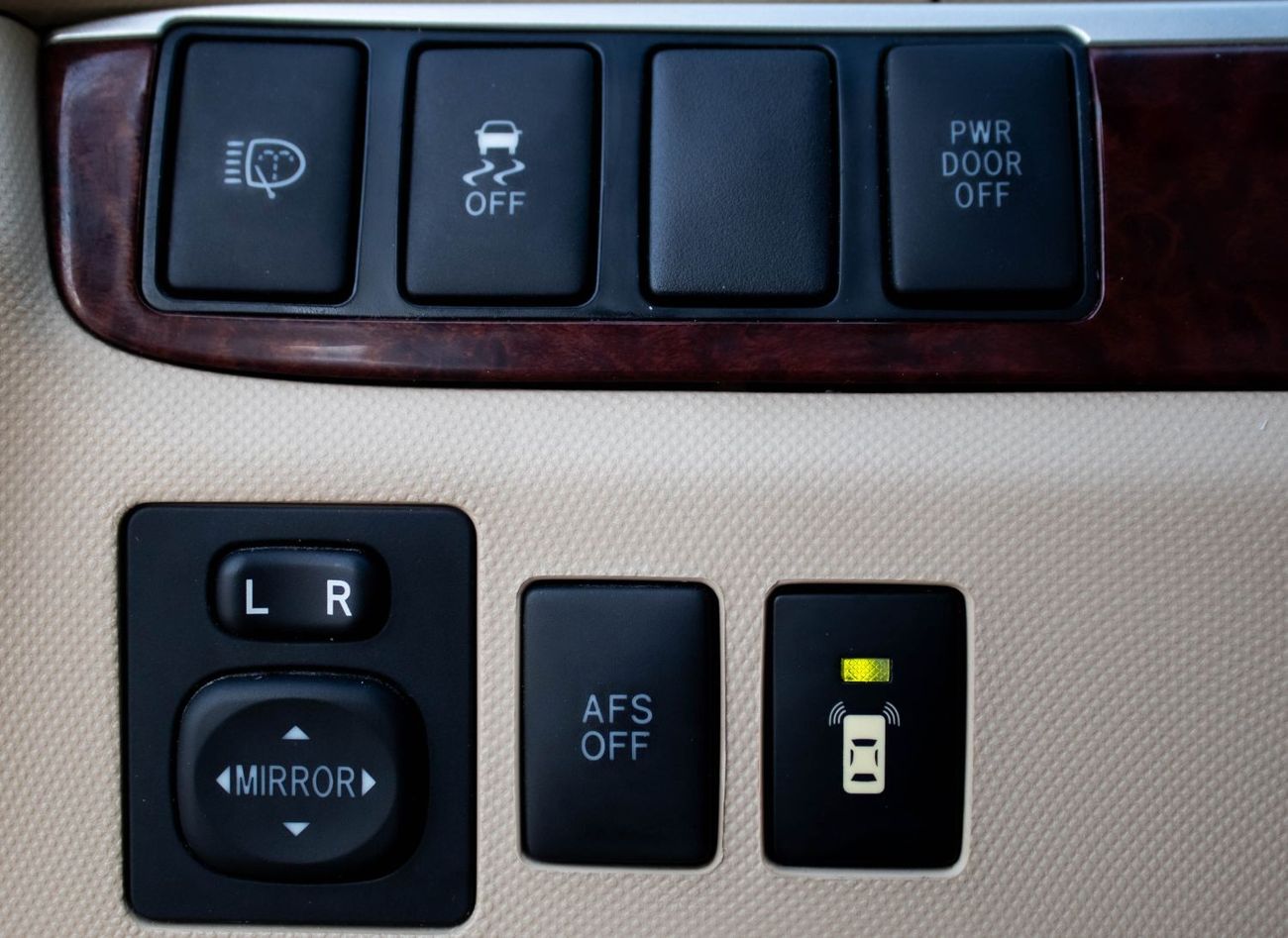 Toyota Previa 2020 Toyota Previa SE (XR50), 5dr MPV, 2.4L 4cyl Petrol, Automatic, Front Wheel Drive