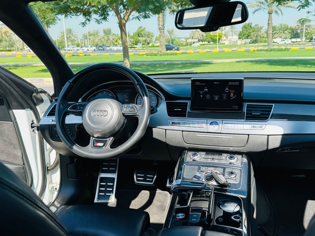 Audi S8 TFSI quattro S-Line 4.2L AUDI S8 MODEL 2014 QUATTRO S LINE FULL OPTION