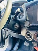 Toyota Hilux TOYOTA HILUX 2.7L PETROL BASIC OPTION WHITE 2025