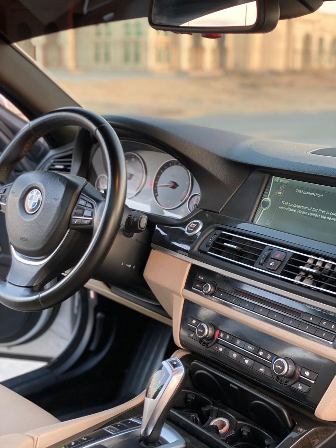 BMW 520i Executive BMW 520i 2013 model Mileage 98,000 k m Price : 40,000 dirhams  Gulf specifications, full o