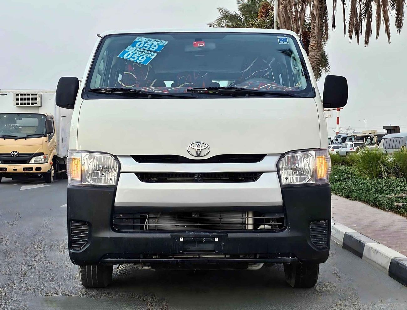 تويوتا هاياس PASSENGER/ PATROL/ MANUAL/ 15 SEATER/ EXPORT ONLY/ LOT# 105795