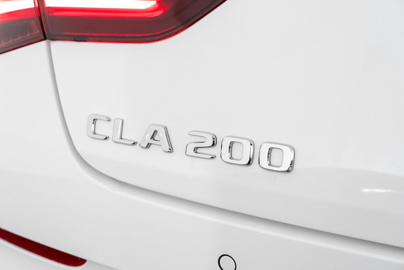 مرسيدس بنز CLA 200