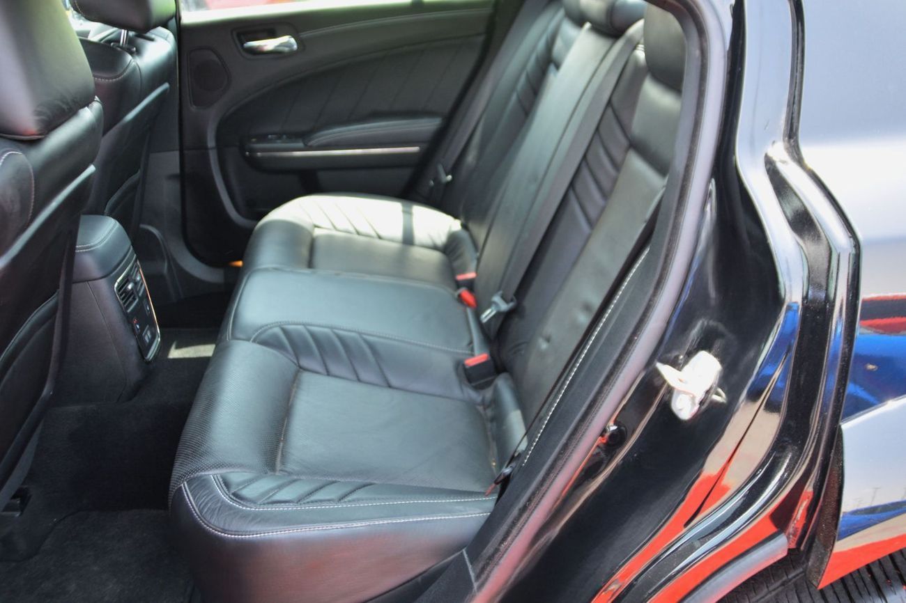 Dodge Charger SRT Hellcat 6.2L (717 HP)THE BEST IN THE MARKET/2022/TOP CLEAN