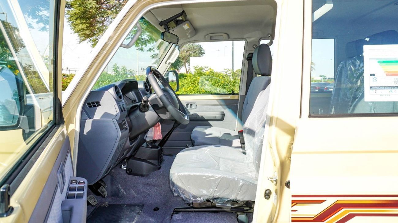 Toyota Land Cruiser 70 LC76 Mid ECTAGR015 - 2026 Toyota LC76 5 Doors Hardtop - 4.0L Petrol Manual - Beige