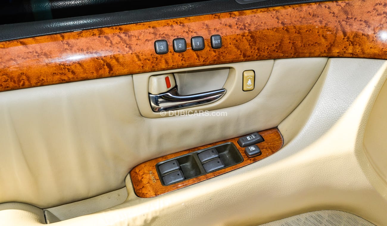 Lexus LS430