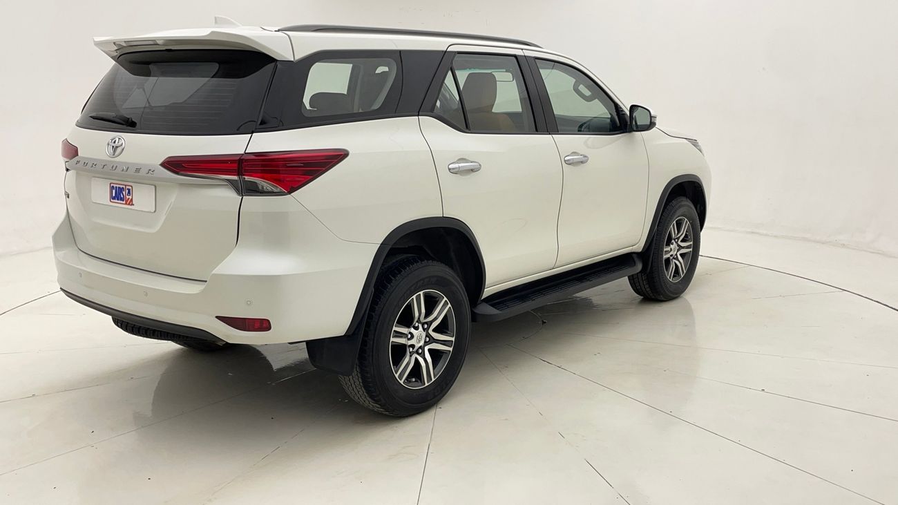 تويوتا فورتونر EXR 2.7 | بدون دفعة مقدمة | اختبار القيادة في المنزل