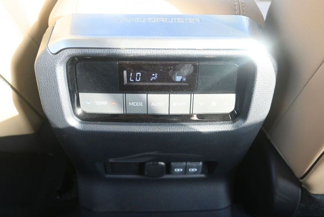 تويوتا برادو TOYOTA LAND CRUISER PRADO 2.4L GCC MODEL 2024 PETROL