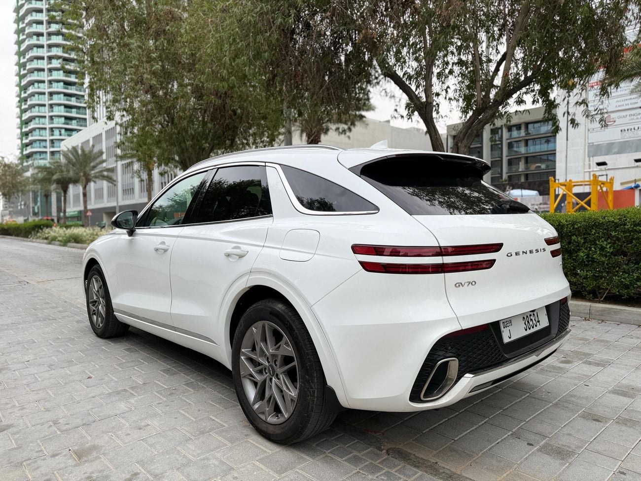 جينيسس GV70