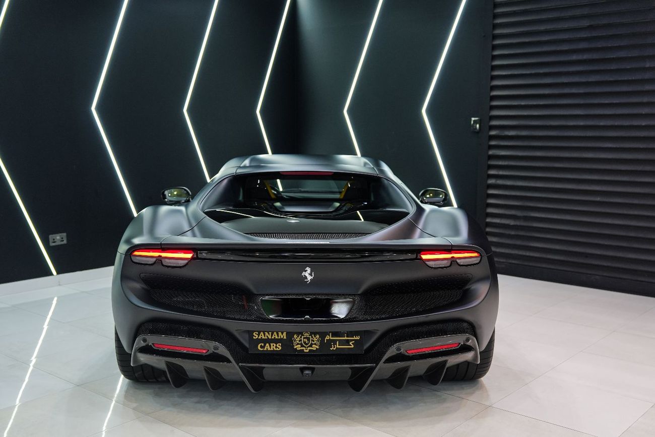 Ferrari 296 GTB 3.0T V6 PHEV Full Carbon Fiber Package, Daytona Seats, Carbon Fiber Wheels, Dealer Warranty + Servic