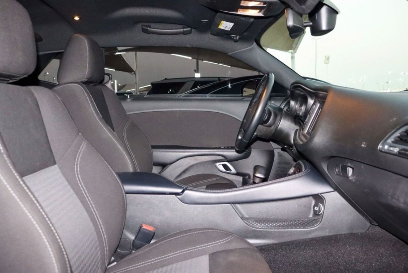 Dodge Challenger Dodge Challenger SXT / 2022 / USA / Only 29,000Mi