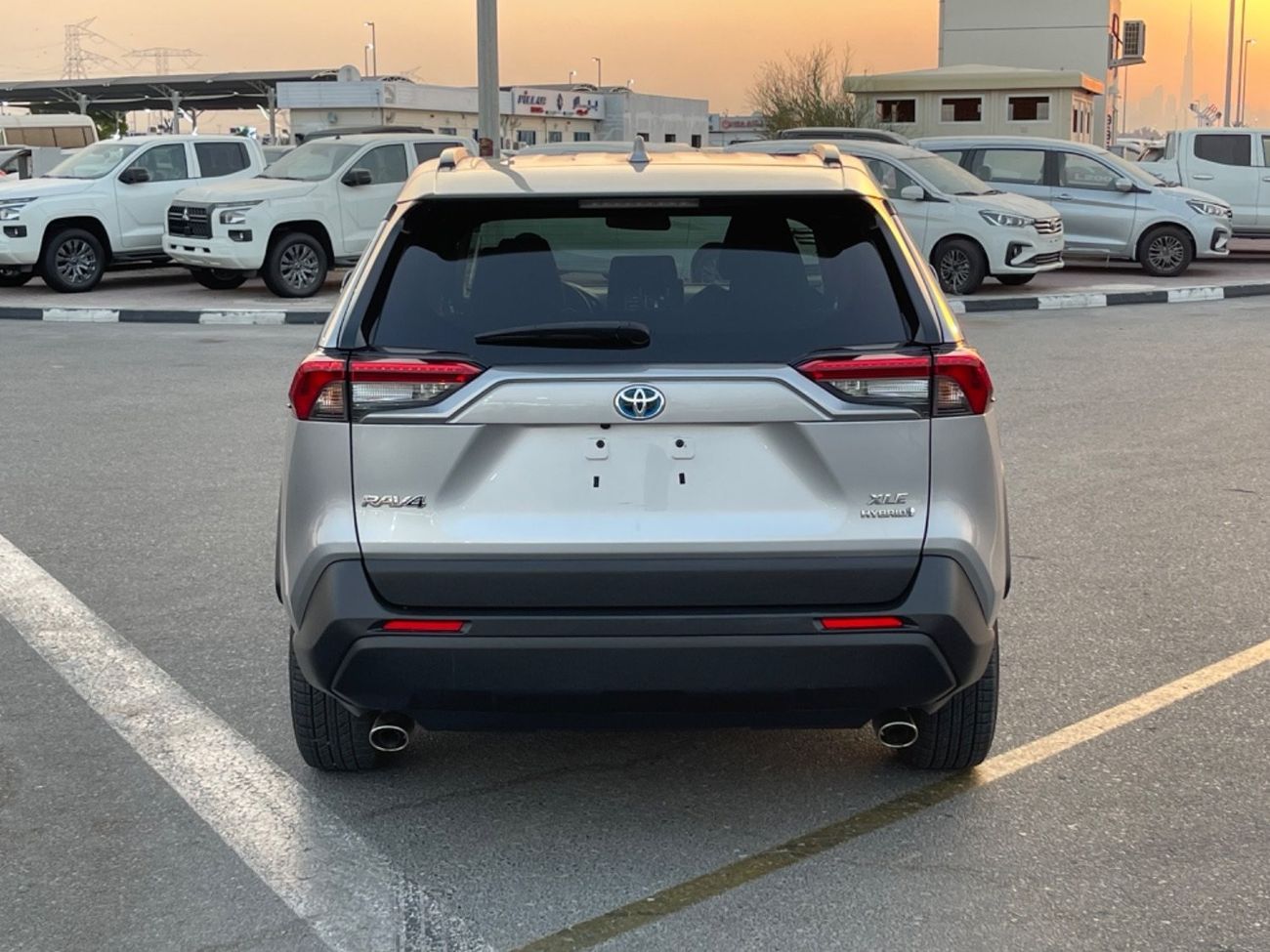 Toyota RAV4 2020 TOYOTA RAV4 XLE HYBRID 4x4 IMPORTED FROM USA