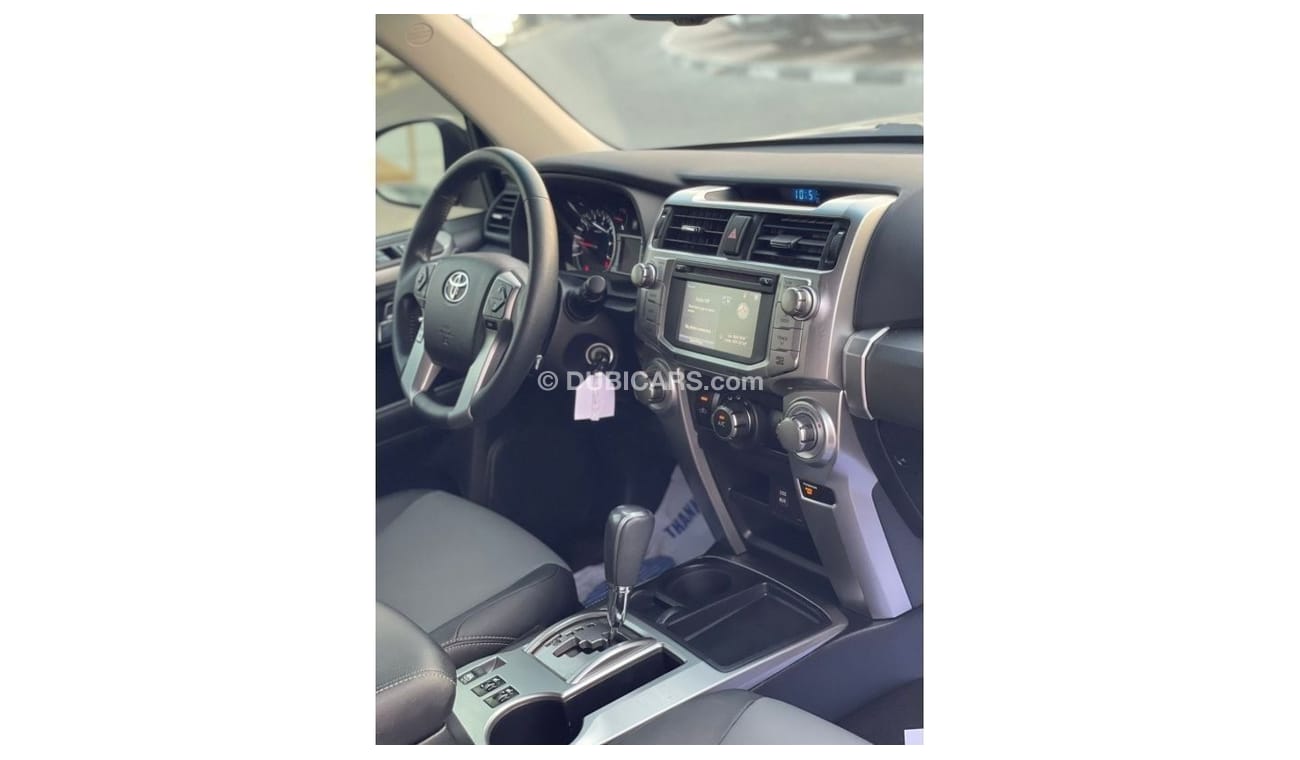 Toyota 4Runner *Offer*2018 Toyota 4Runner SR5 Premium -7 Seater - 4.oL V6 /  - UAE PASS