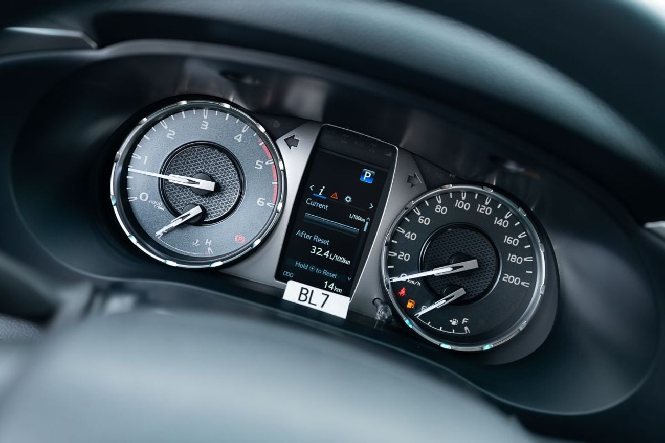 تويوتا هيلوكس S-GLX 2.8L Pick Up Diesel Automatic Transmission 4WD Double Cabin 2026