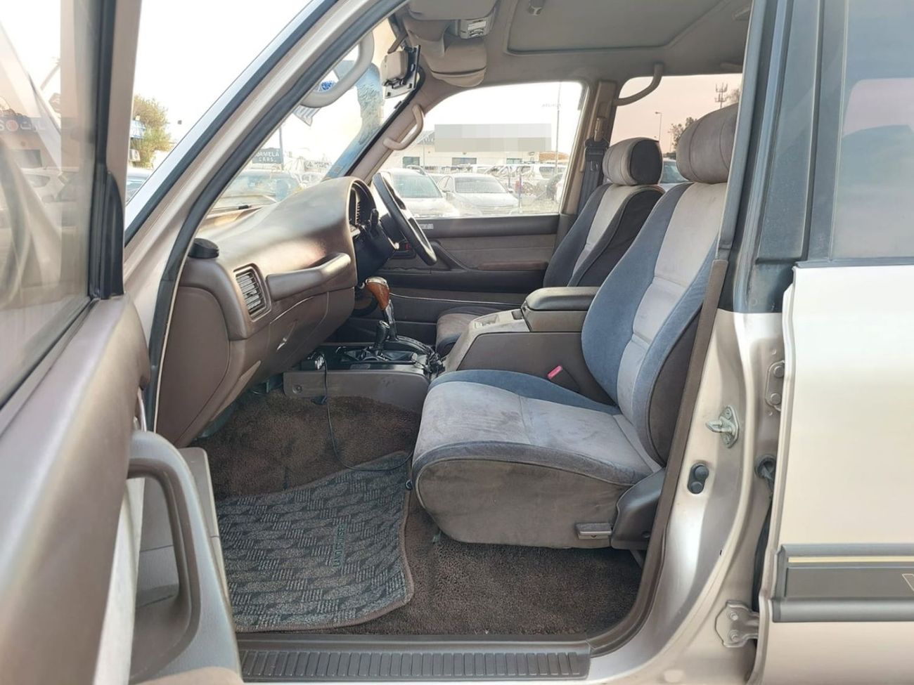 Toyota Land Cruiser TOYOTA LAND CRUISER SUV RHD 1994 MODEL 4.1 L DIESEL AUTOMATIC(PM47559)