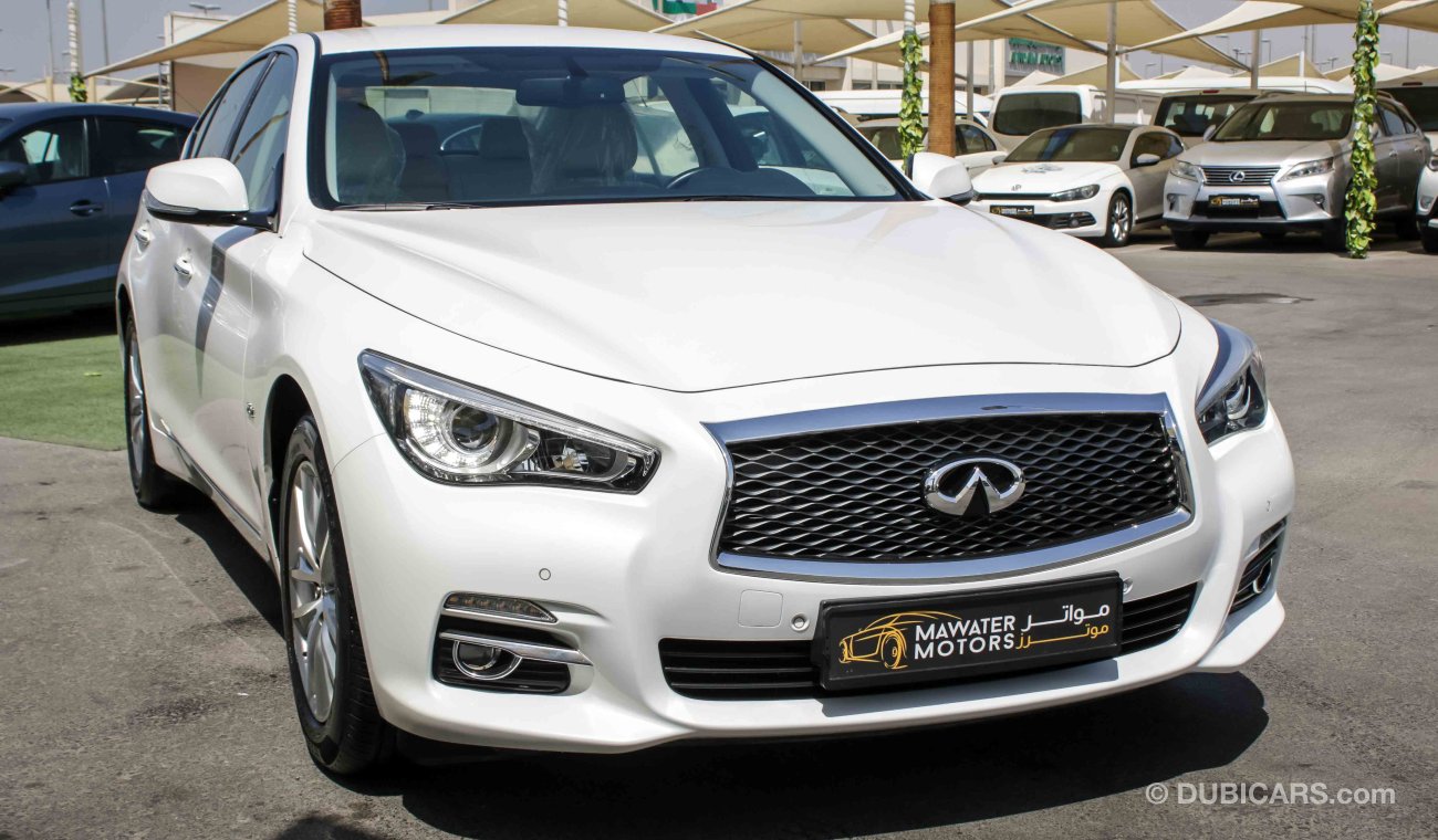 Infiniti Q50 2.0t