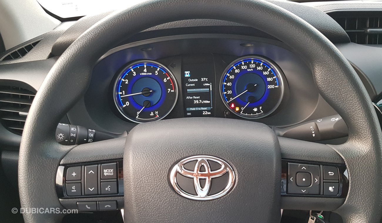 Toyota Hilux TOYOTA HILUX 2.7L MID 4X2 D/C A/T PTR