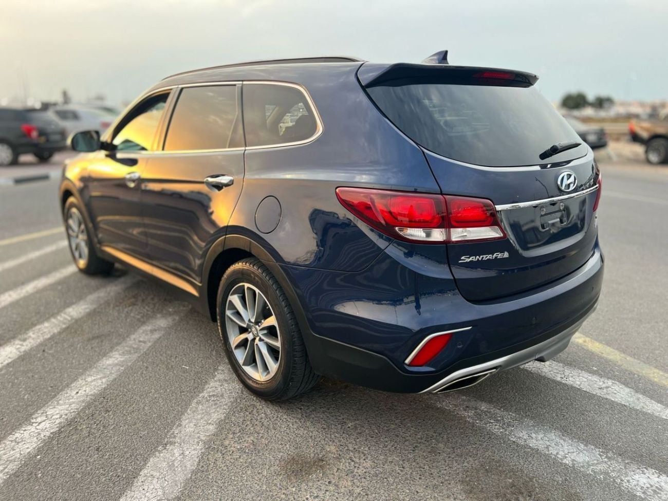 Hyundai Santa Fe 2017 HYUNDAI SANTAFE XL LIMITED FULL PANORAMIC VIEW- 3.3L V6 - 4WHEEL DRIVE - 7 SEATER ELECTRIC AND 