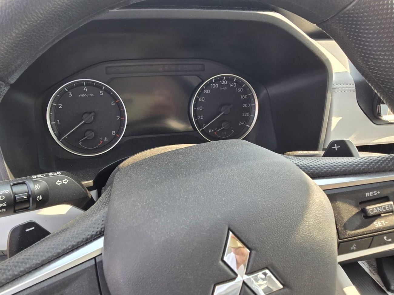 Mitsubishi Outlander GLX 2.4L GLX 2.5L