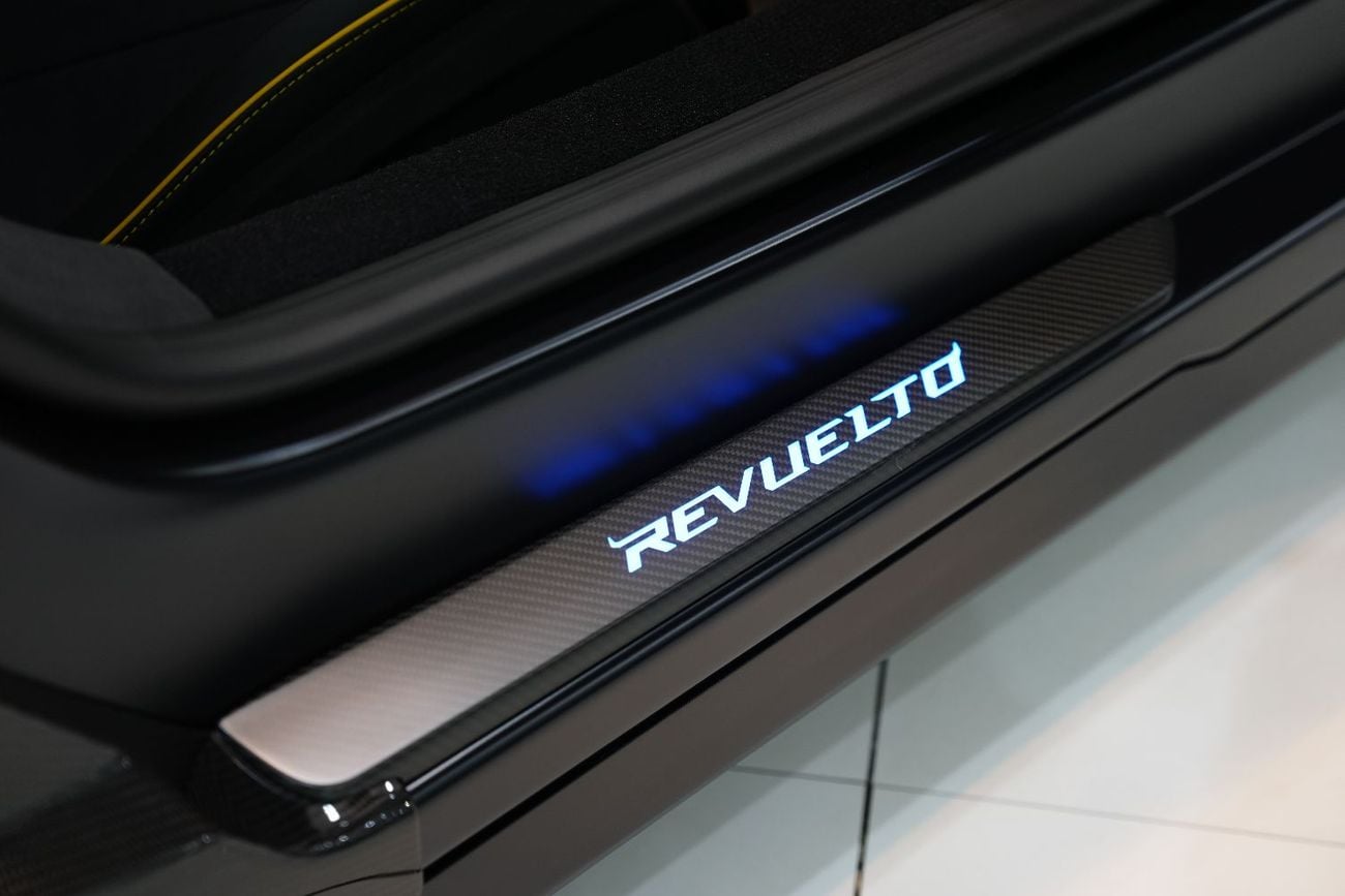 Lamborghini Revuelto STD | Full Carbon Package | Ad Personam Spec | 1001 HP V12 HPEV | Dealer Warr + Serv!!