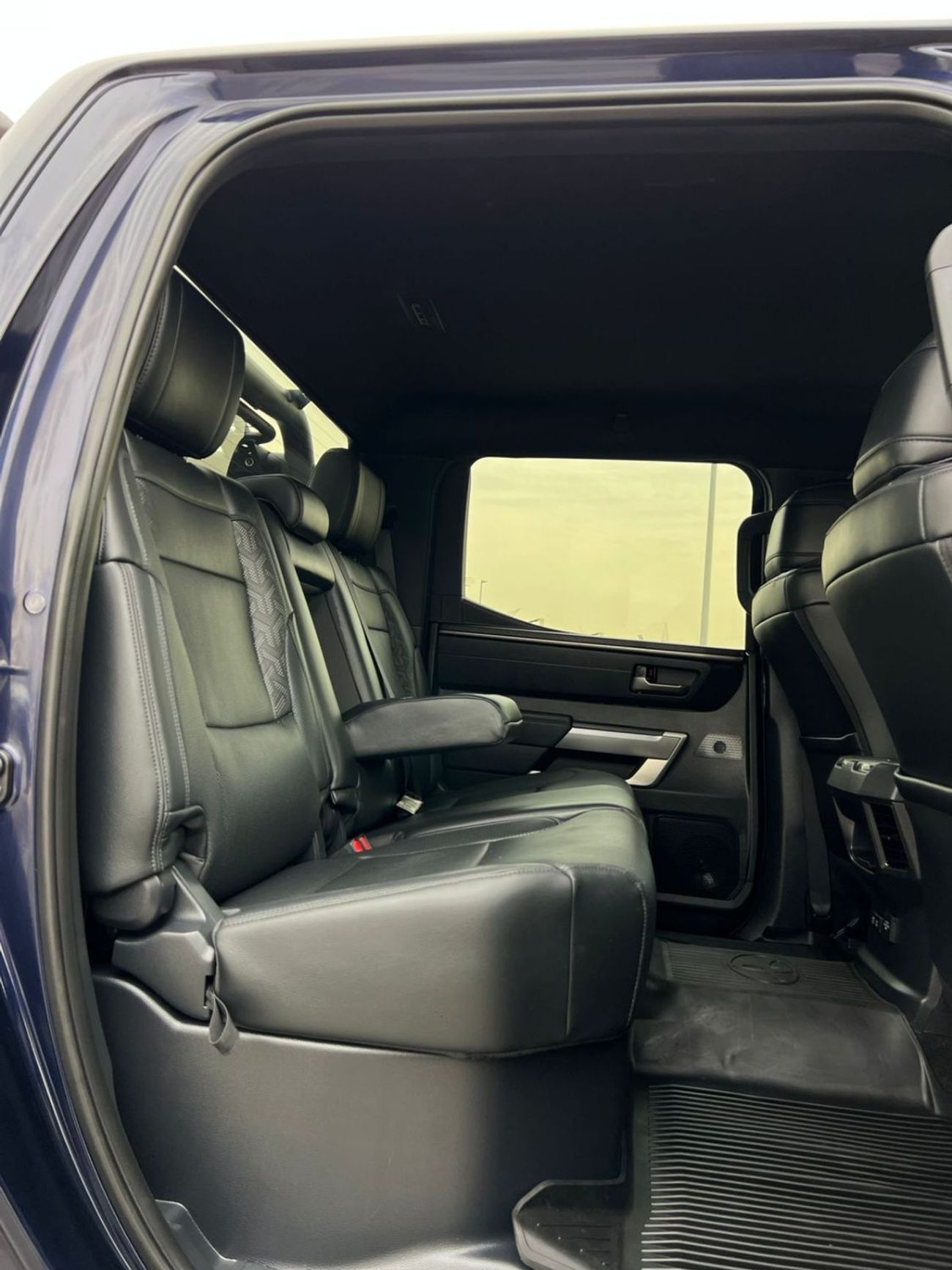 Toyota Tundra 2025 Toyota Tundra TRD Crewmax 3.4L V6 - Full Screen With Radar & Rollbar - 4x4 AWD - Fully Loaded -