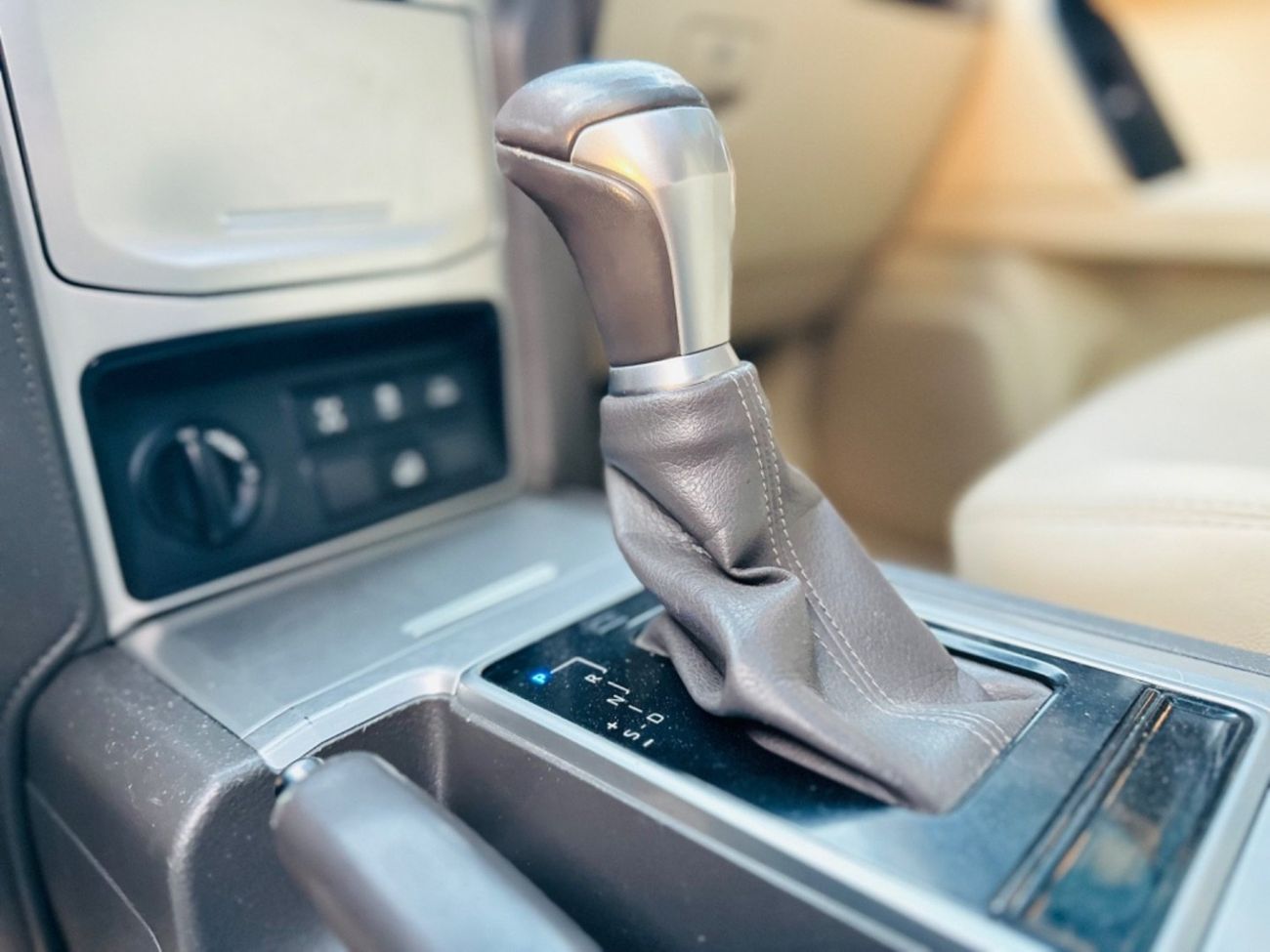 تويوتا برادو Toyota Prado  VXR LHD Full Option V6 Petrol