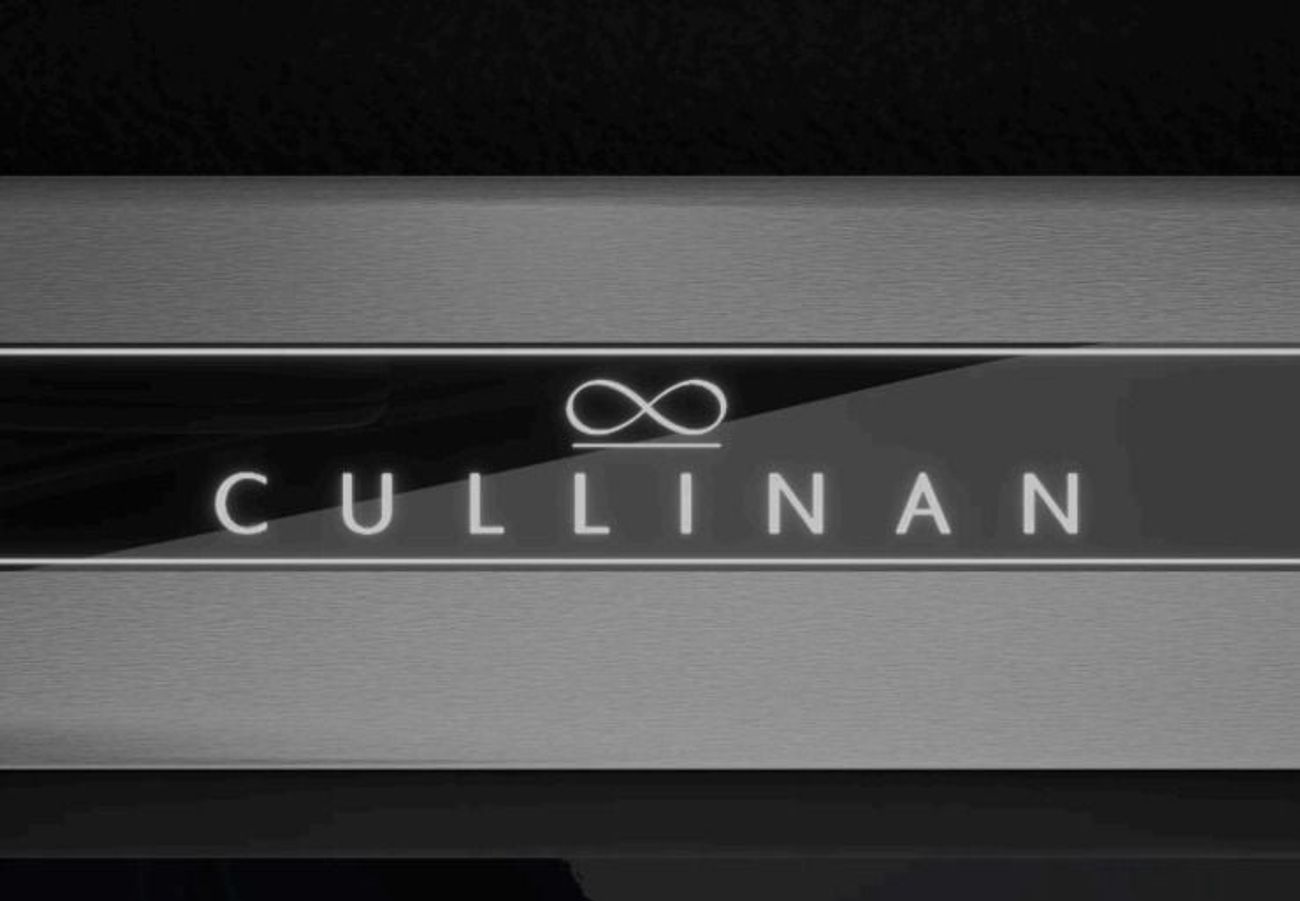 Rolls-Royce Cullinan Series II Black Badge in LEFT HAND DRIVE