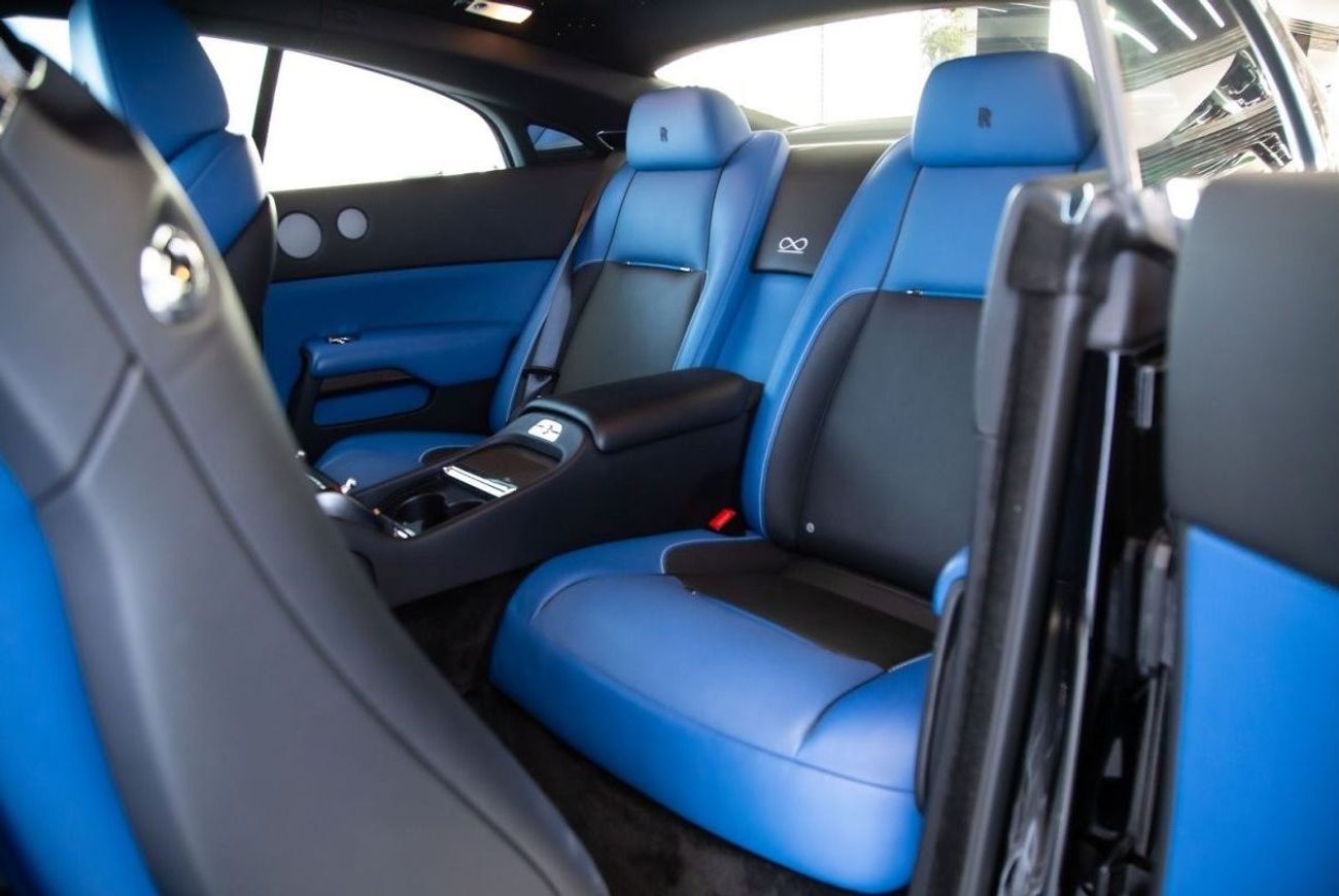 رولز رويس واريث بلاك بادج