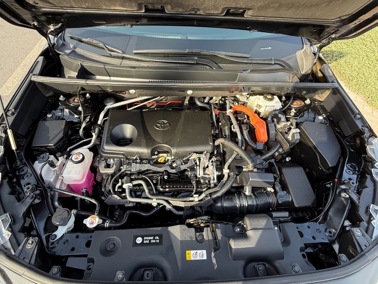 تويوتا راف ٤ RAV4 Xle Hybrid 4x4 AWD