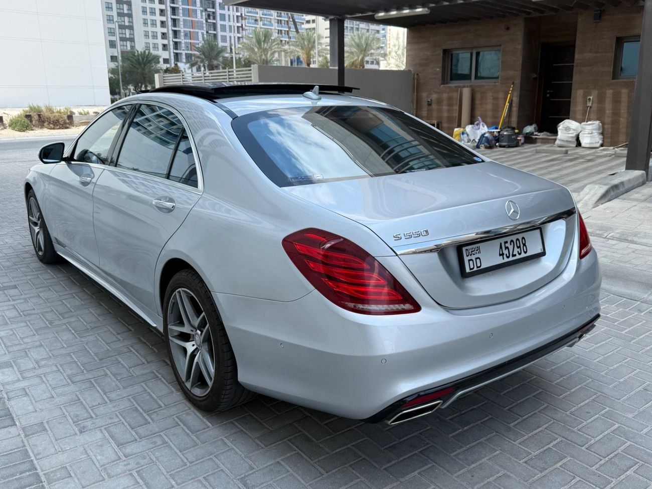 Mercedes-Benz S 500 AMG 4.7L AMG Line* Low Mileage*Chauffeur*TV*Massage*Panoramic Roof