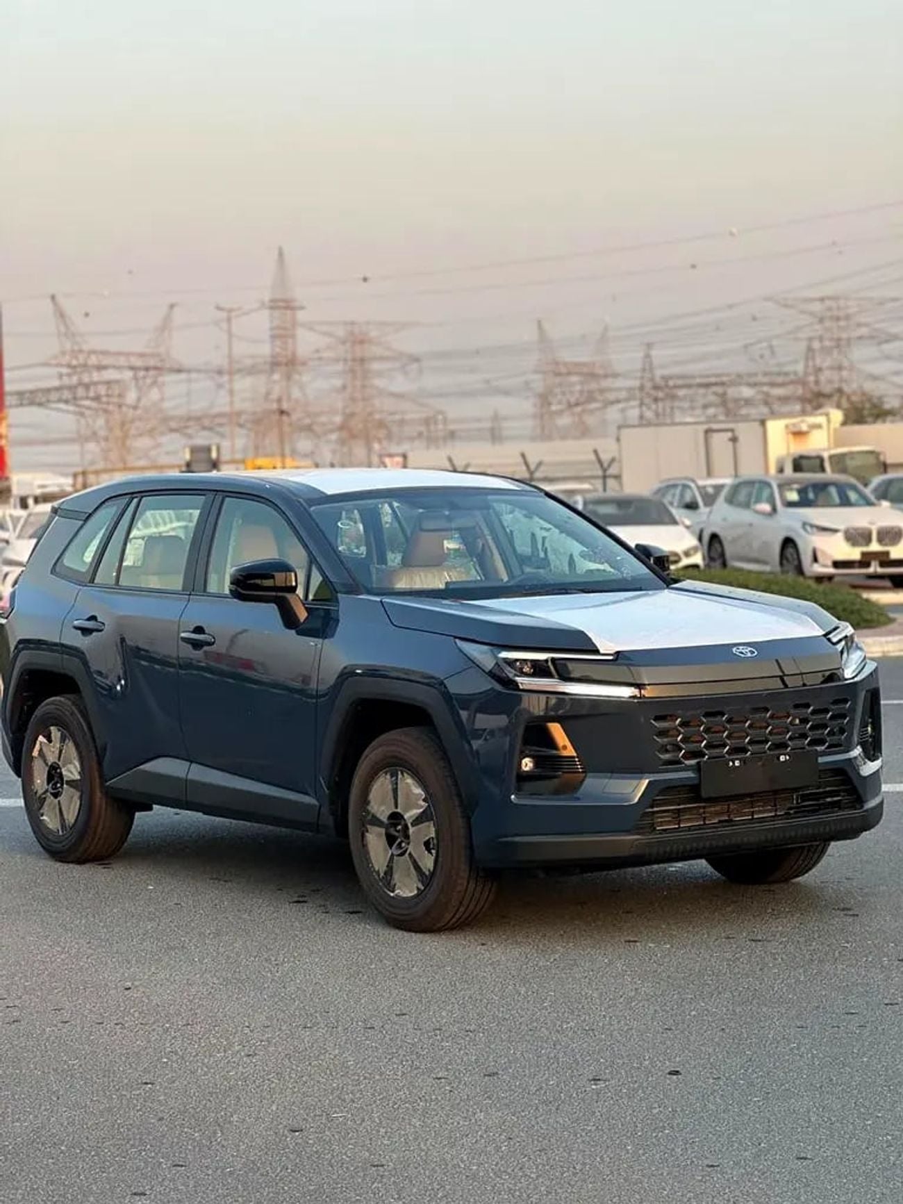 Toyota RAV4 XLE HEV 2.5L HYBRID FWD GCC Specs