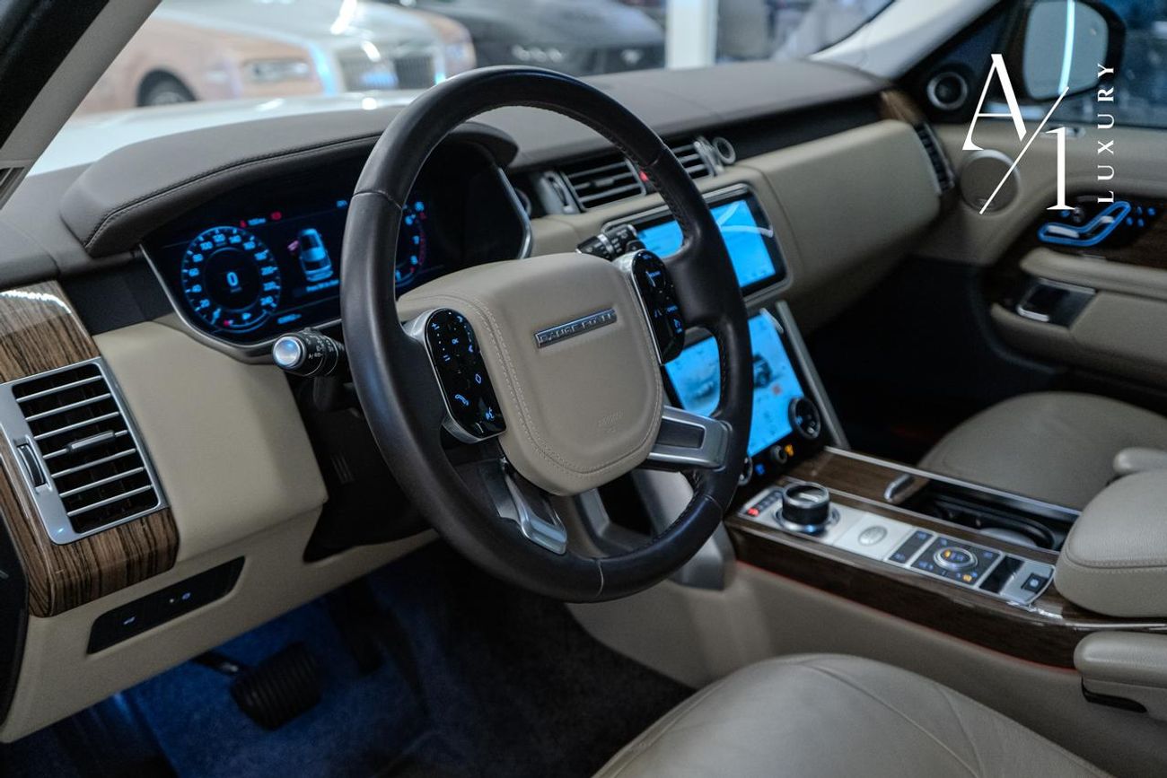 Land Rover Range Rover HSE P360 3.0L 2022 Range Rover Vogue HSE V6, 2027 Range Rover Warranty + Service Pack, GCC