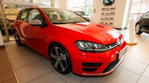 Volkswagen Golf R 4MOTION