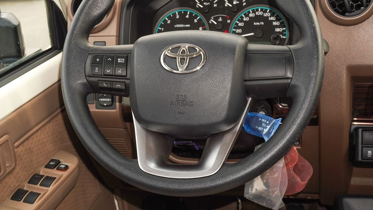 تويوتا لاند كروزر 70 LC76 Hardtop 4.0L Petrol V6 5Doors, M/T 2025