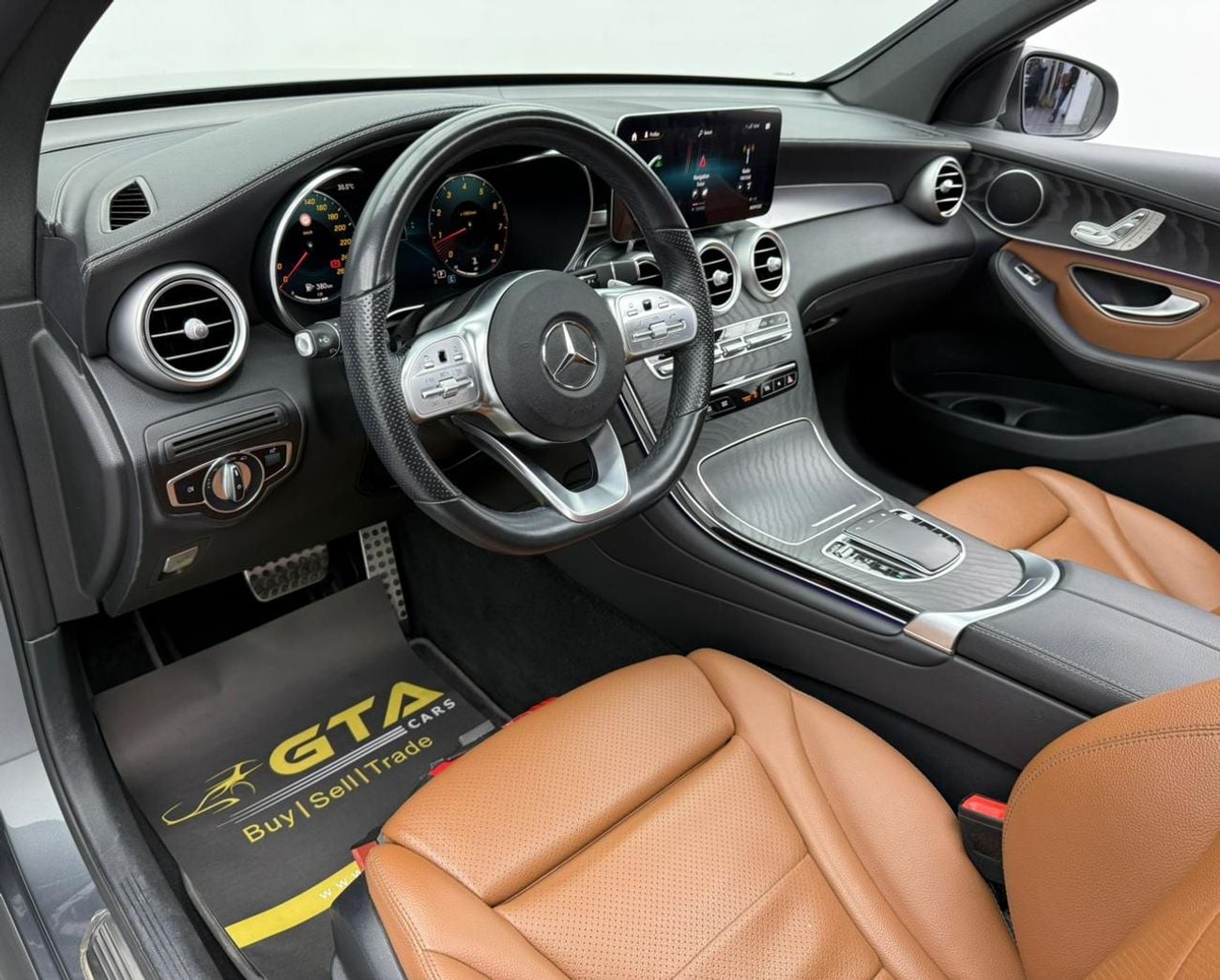 مرسيدس بنز GLC 200 2021 Mercedes Benz GLC200 Coupe, 2026 Mercedes Warranty, Full Mercedes Service History, GCC