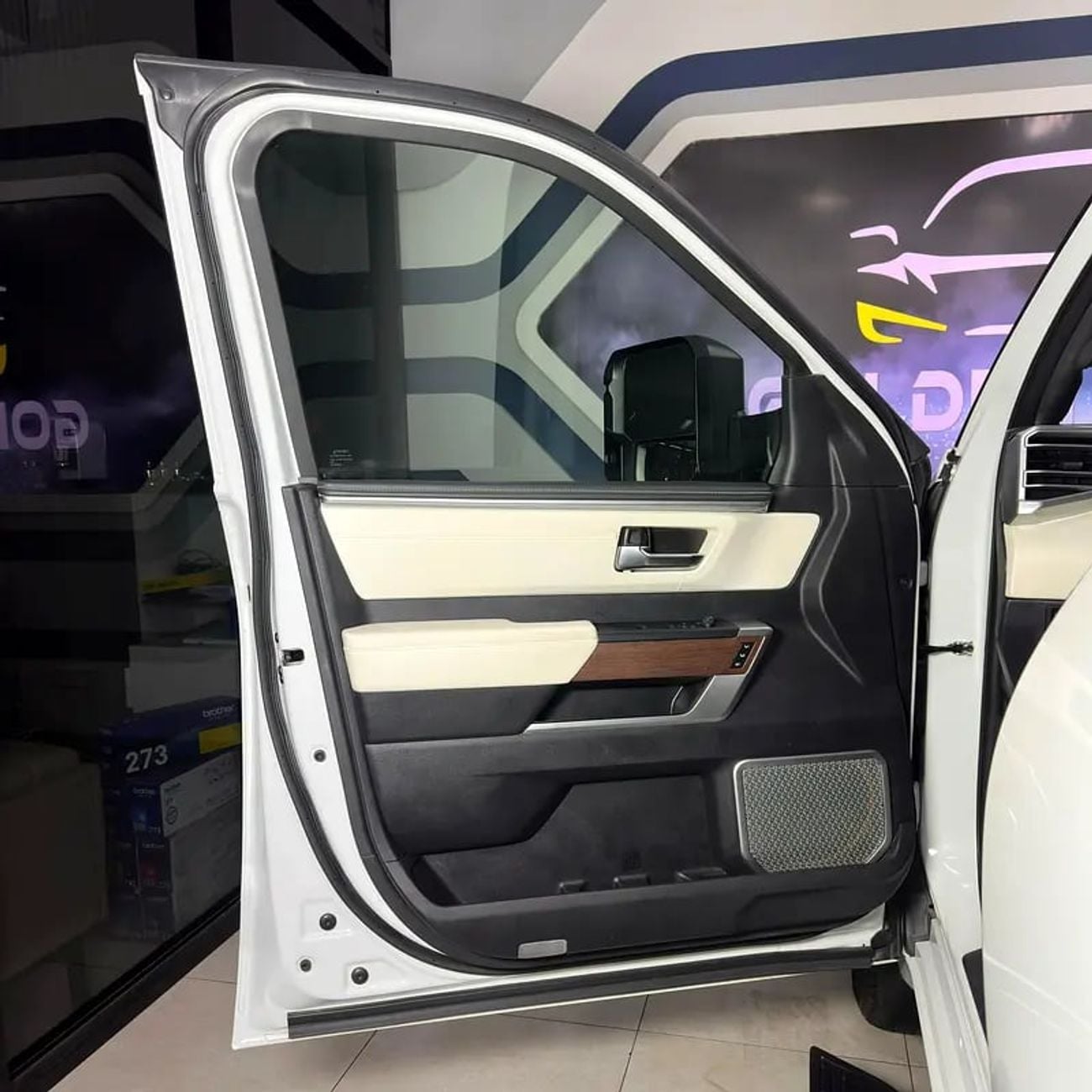 تويوتا تاندرا Capstone hybrid