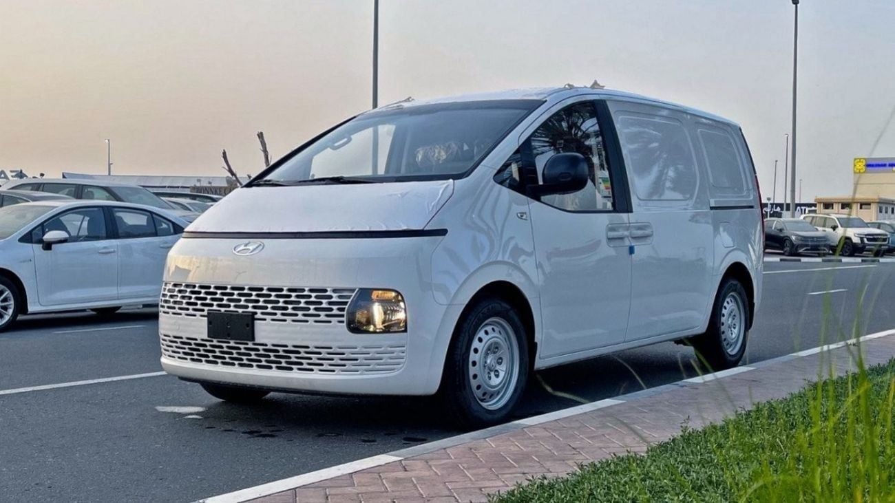 Hyundai Staria 3.5 L Cargo van Automatic