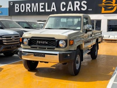 Toyota Land Cruiser Pick Up Toyota LAND CRUISER SC AT PETROL 4.0L DIFF BEIGE 2025