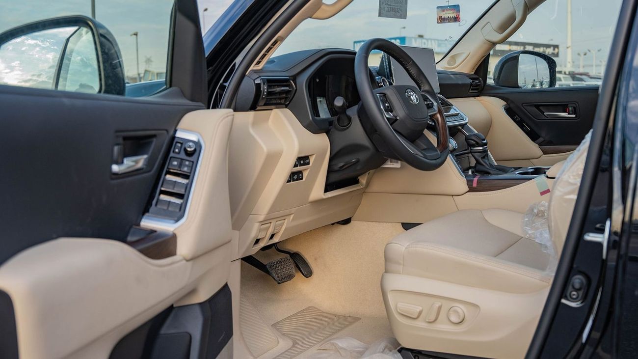 تويوتا لاند كروزر 2025 Toyota Land Cruiser 300 GXR AEROS 3.5L Twin Turbo AT Petrol
