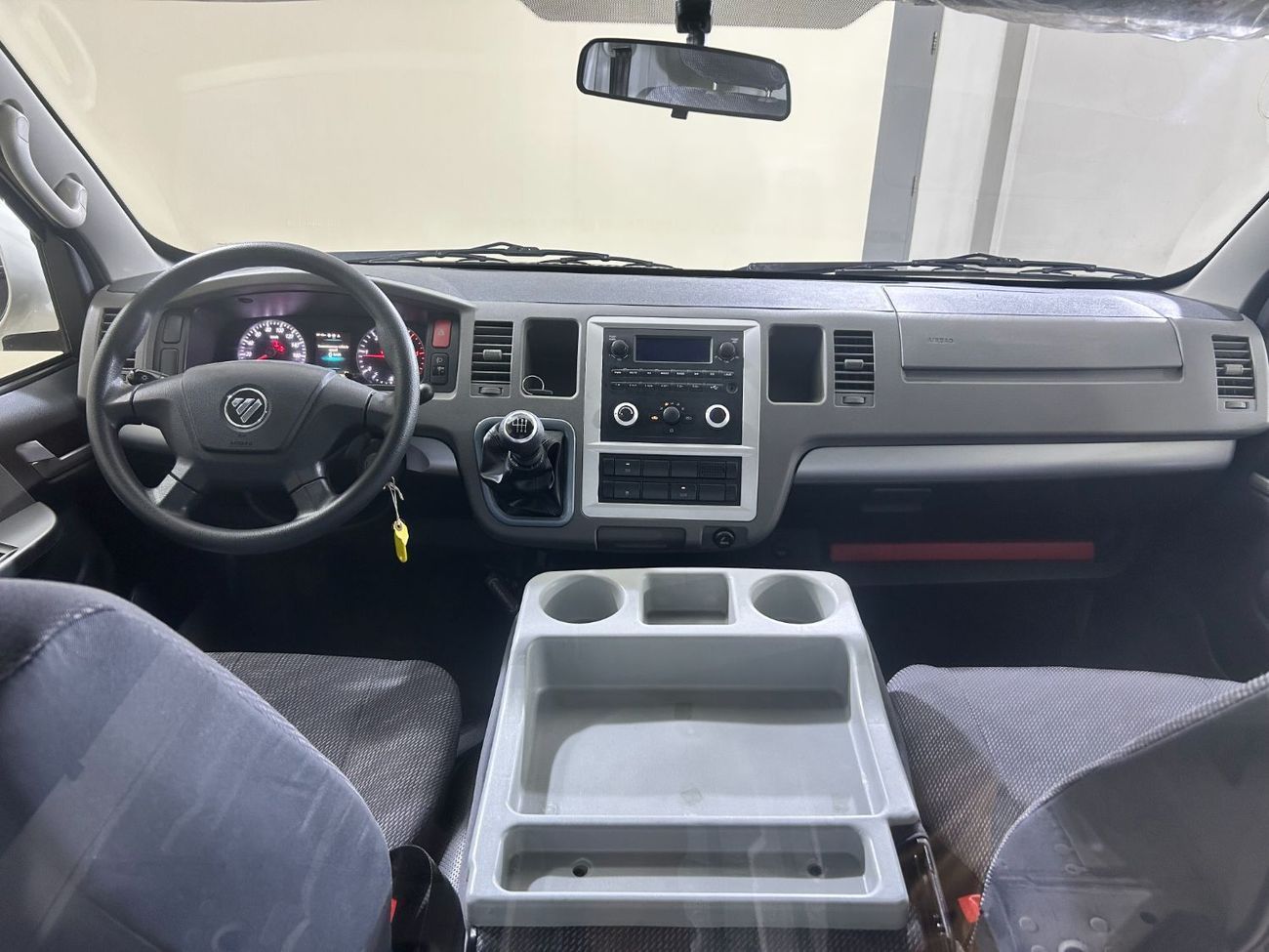 Foton View C Panel Van BJ5039 View CS2 Cargo Van HR MT Diesel / AL TAYER MOTORS / AL QOUZ SHOWROOM