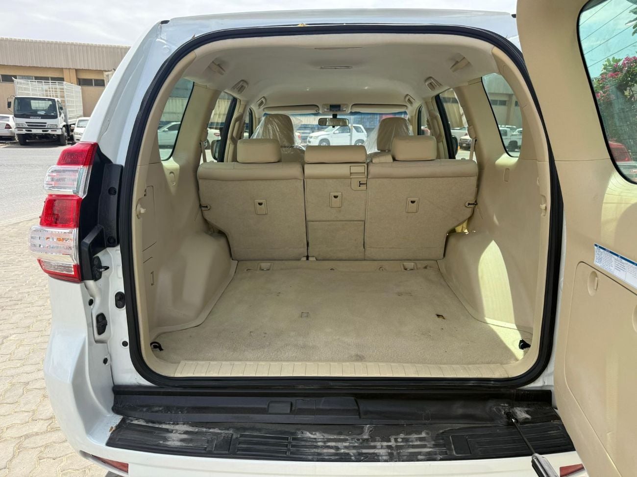 تويوتا برادو 201 PRADO TXL V6/ 4.0L  4x4 GCC SPEC 5 SEATS