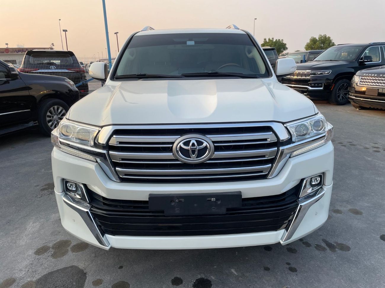 Toyota Land Cruiser GXR+ 4.0L