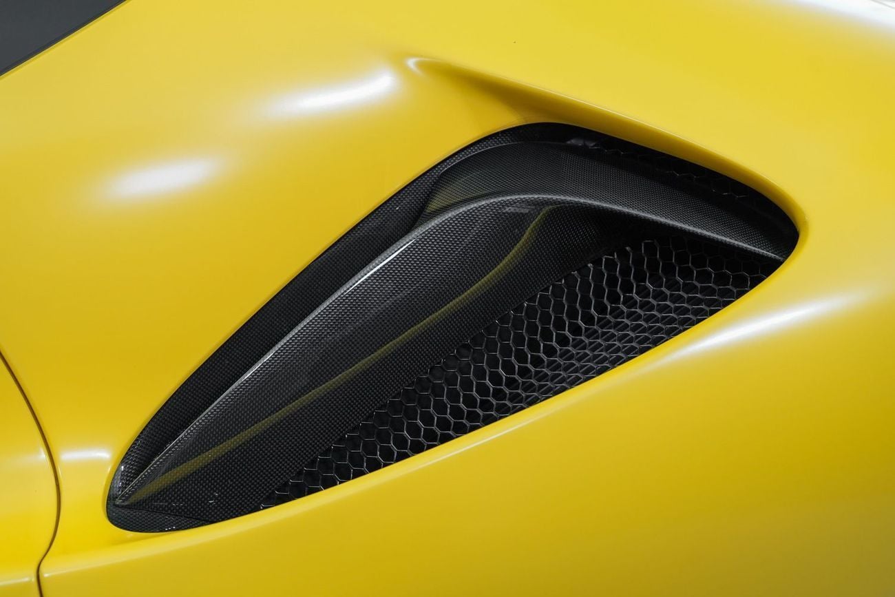 فيراري SF90 ستراديل STRADALE