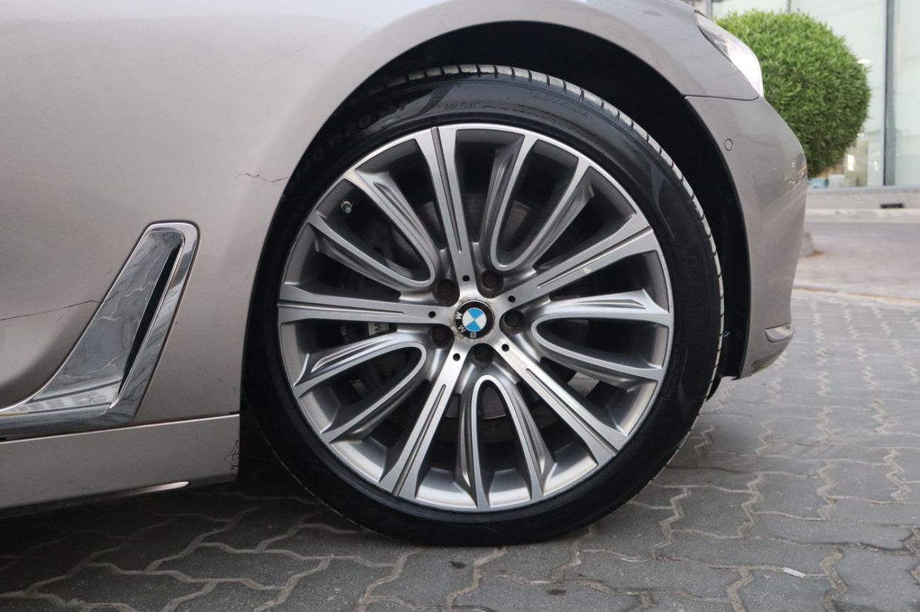 BMW 740Li Exlusive 3.0L