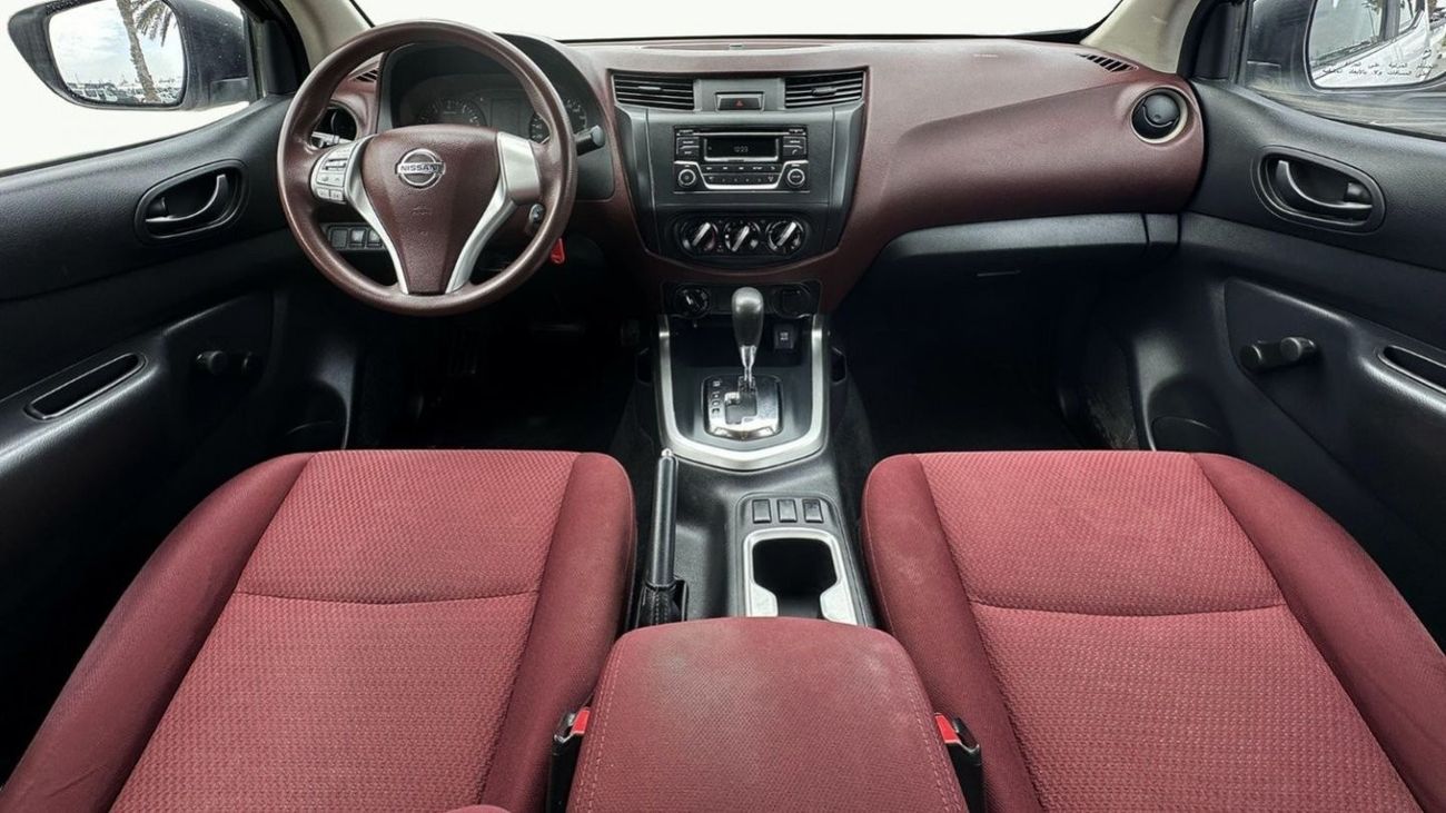 نيسان نافارا SE 4x4 A/T GCC Specs